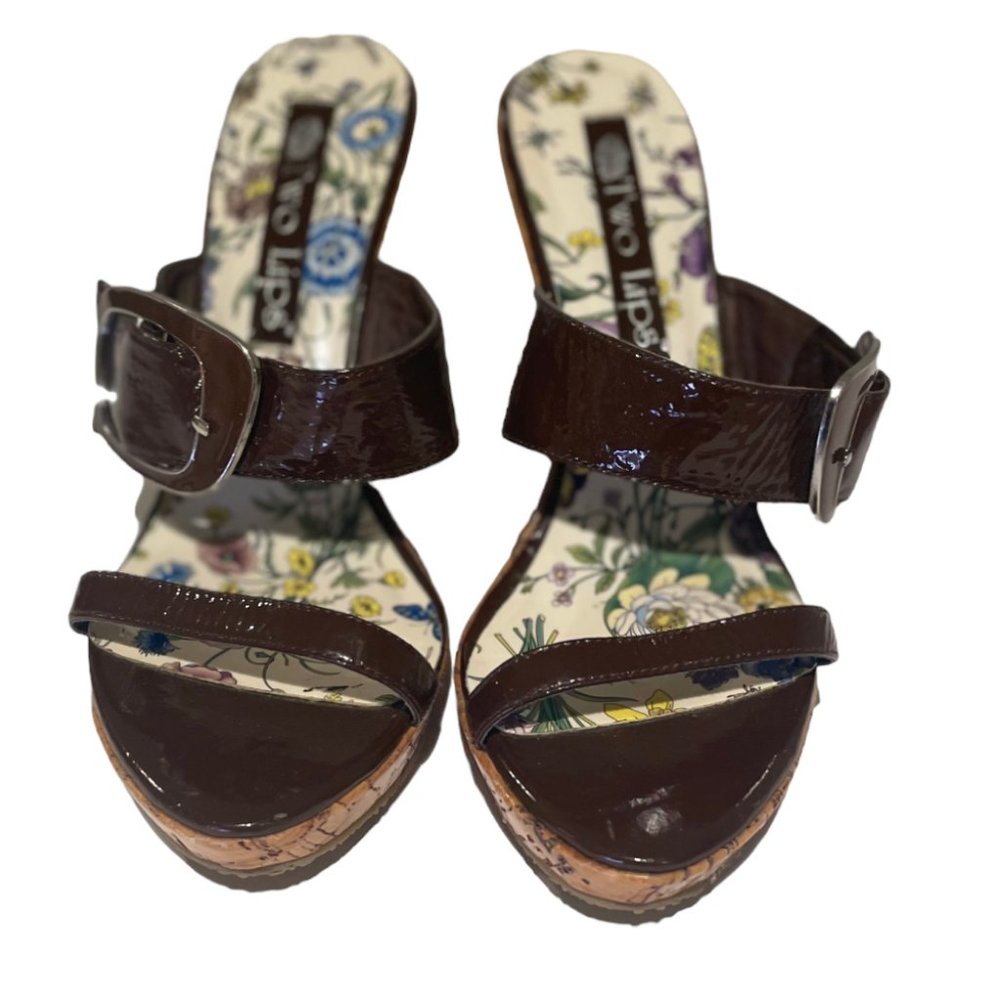 Two Lips Wedge Slide Sandals, Size 6